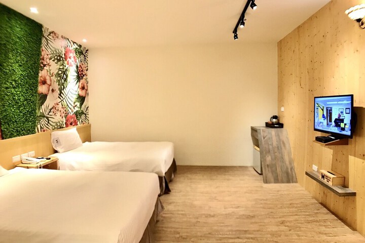 Room 27 of 55