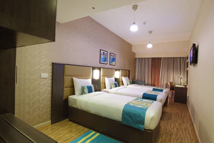 Room 16 of 27