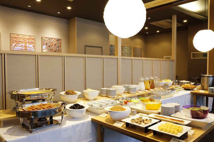 Breakfast/Coffee Service 26 of 42