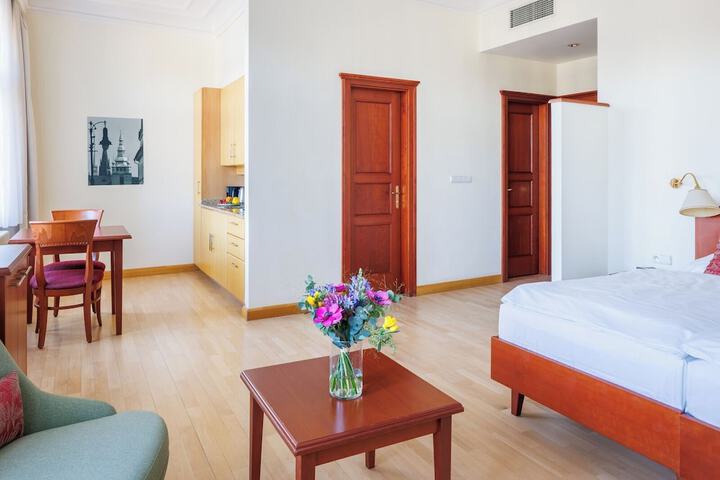 Room 20 of 34