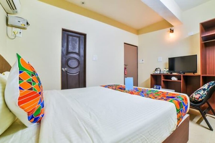 Room 10 of 31