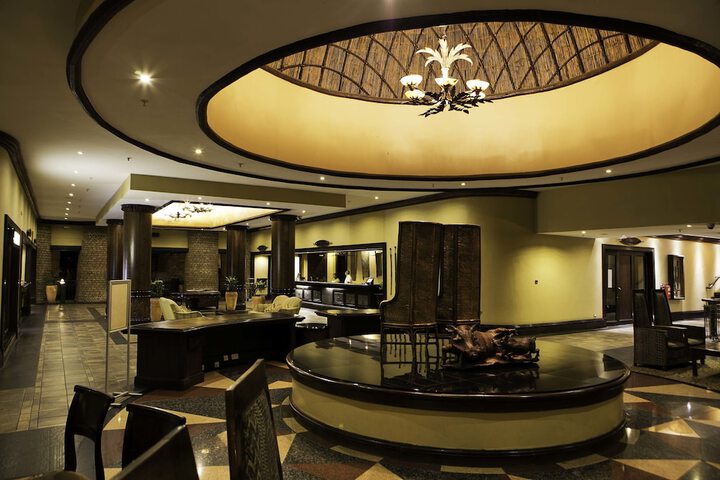 Hotel Lobby