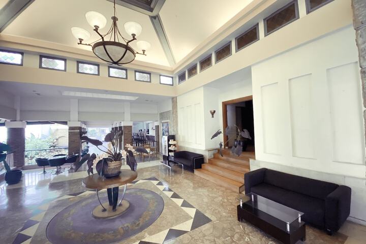 Hotel Interior 4 of 28