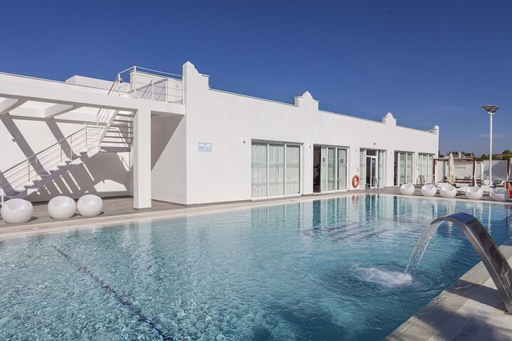 Pool 62 of 117