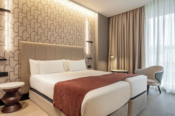 Room 36 of 89