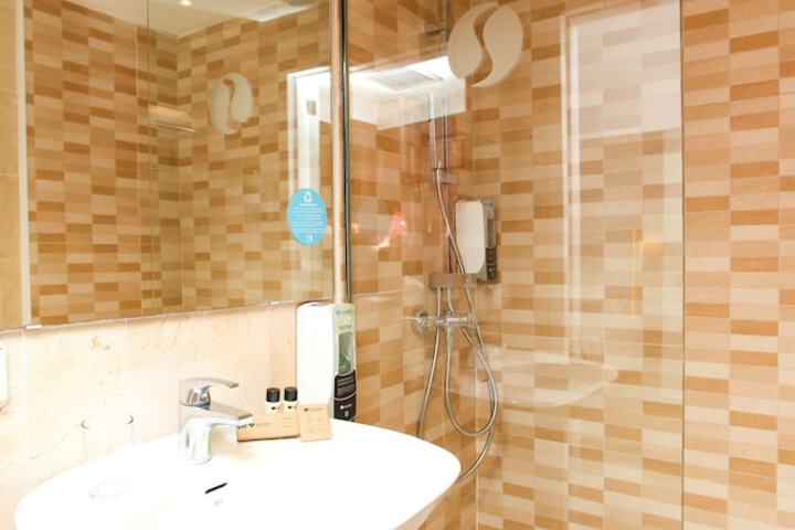 Bathroom Interior Photo