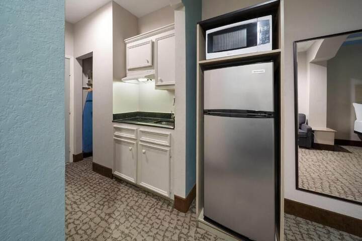 Private kitchenette