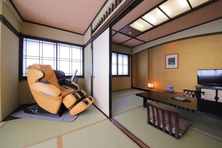 Room 11 of 53