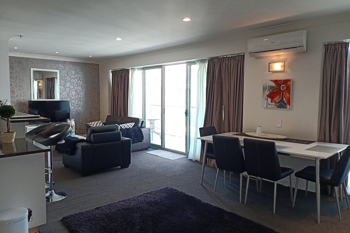 Room 5 of 48