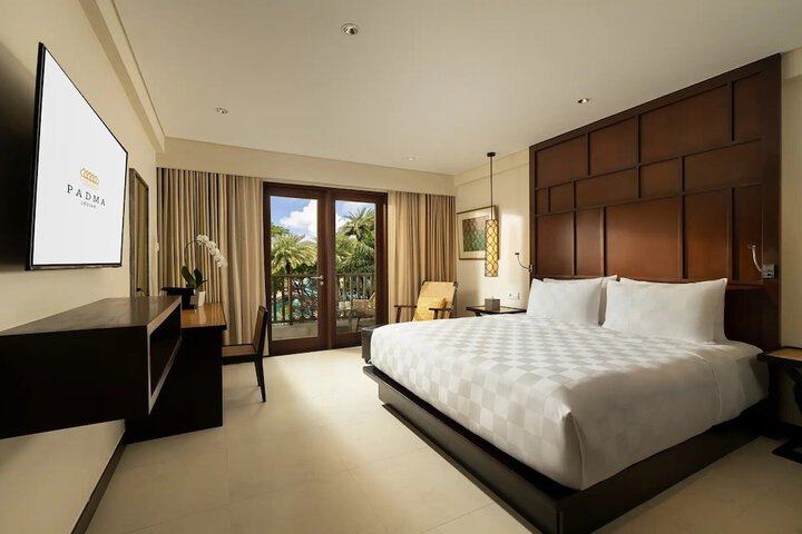 Room 10 of 101
