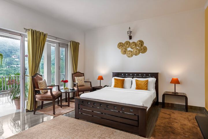Room 9 of 29