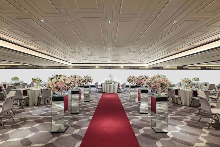 Ballroom/Hall 59 of 72