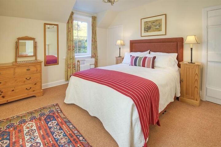 Room 2 of 49