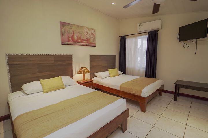 Hotel Flor Blanca