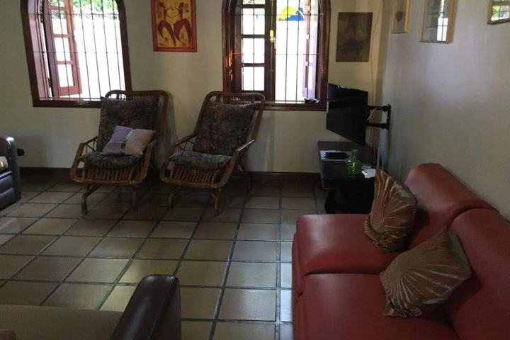 Room 3 of 8
