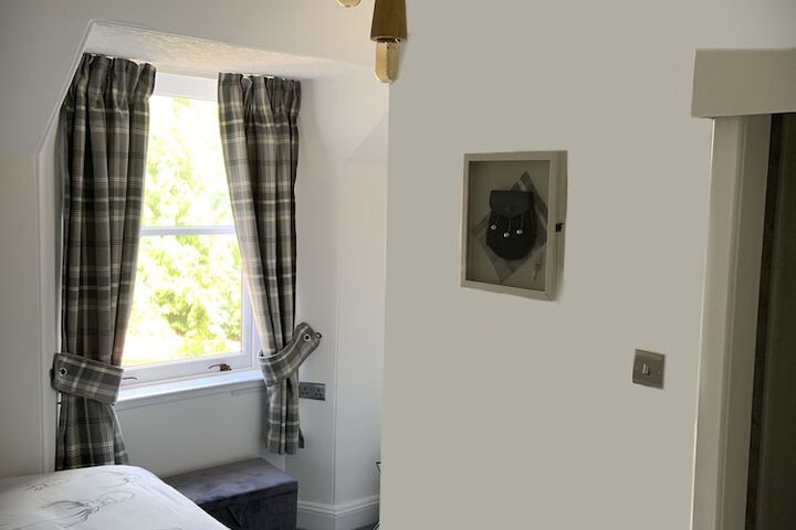 Room 6 of 51