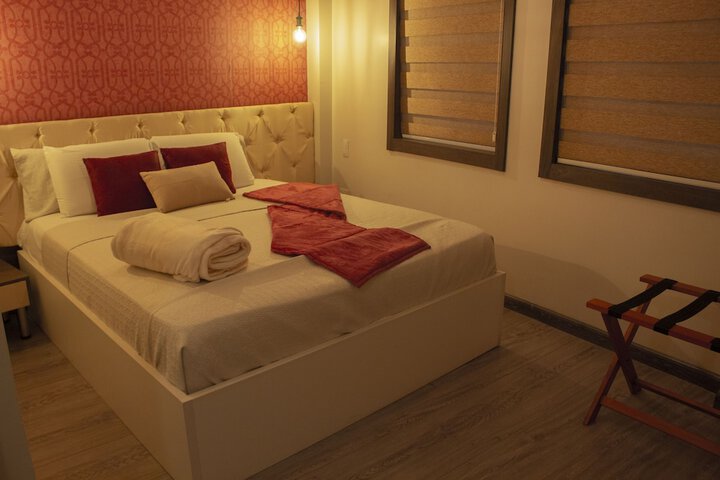 Room 27 of 62