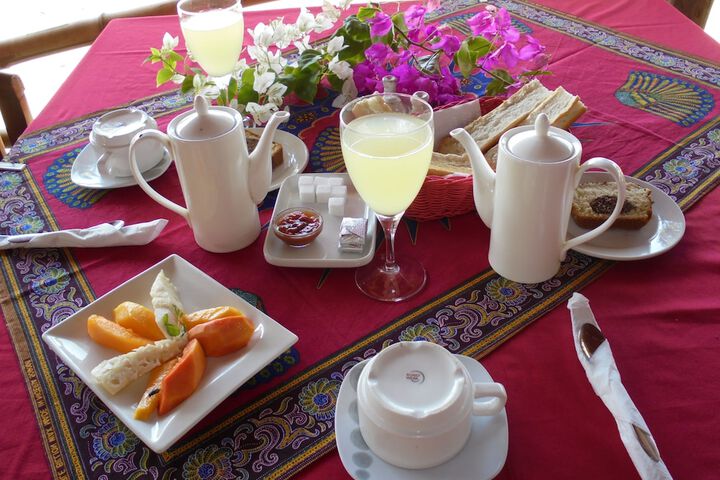 Breakfast/Coffee Service 66 of 90