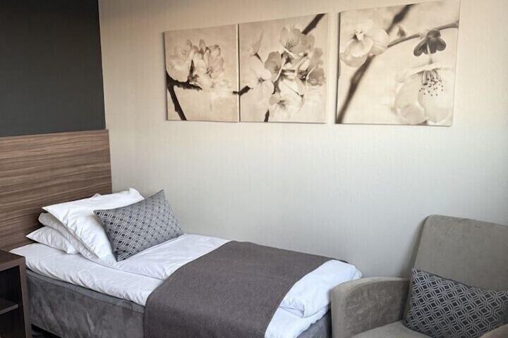 Room 2 of 14