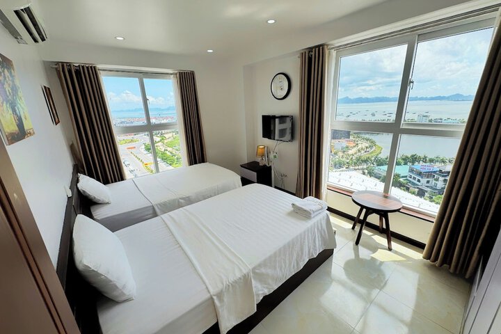 Room 4 of 27