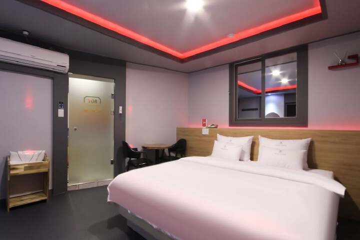 Room 39 of 121
