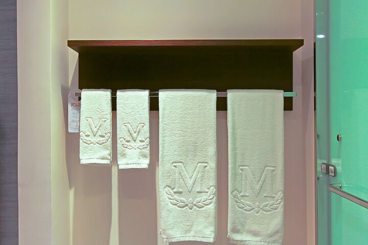 Room 26 of 45