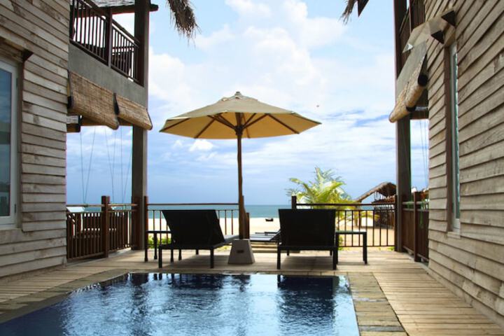 Pool Hotel