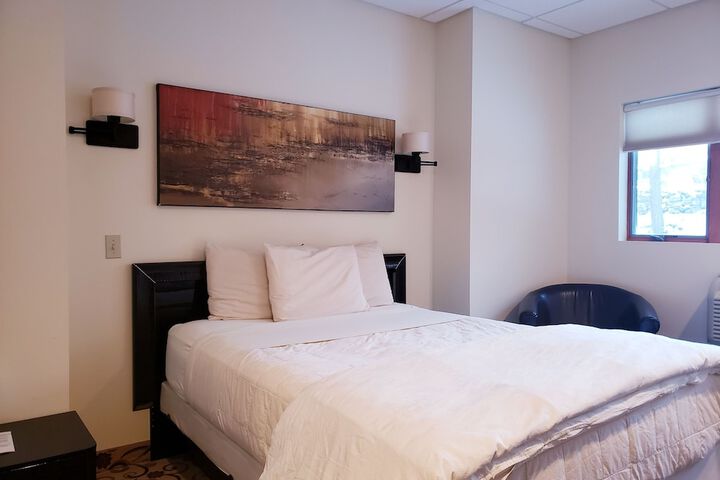 Room 17 of 206