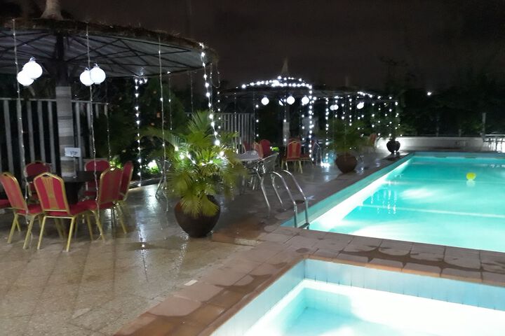 Pool 48 of 62