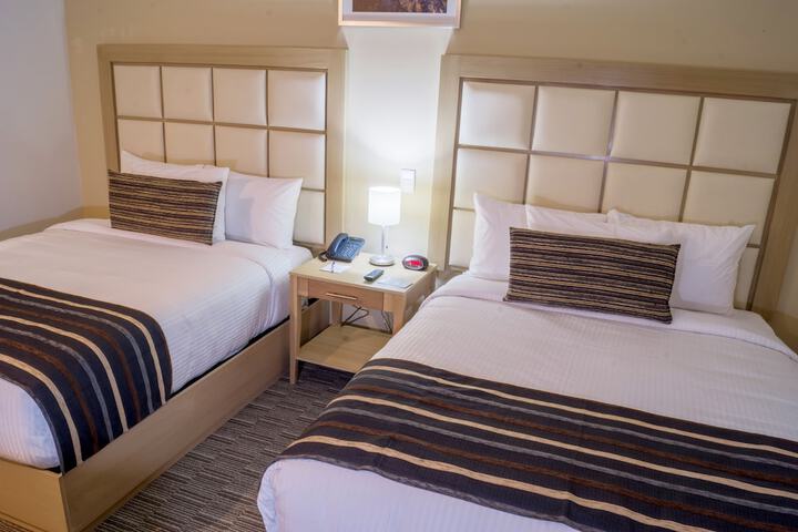 Room 4 of 38