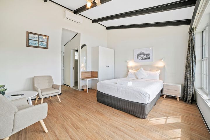 Room 15 of 62