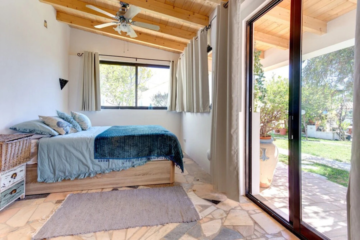 Room 3 of 21