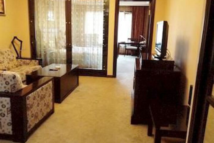 Room 57 of 159