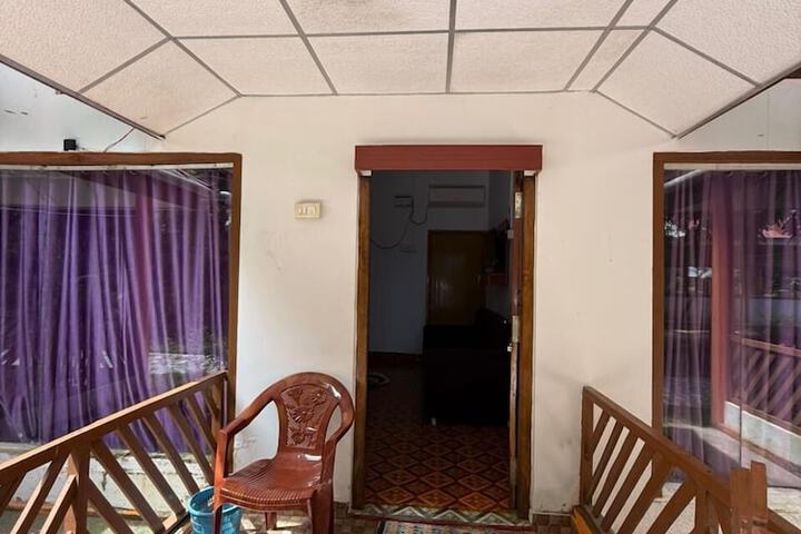 Room 6 of 50