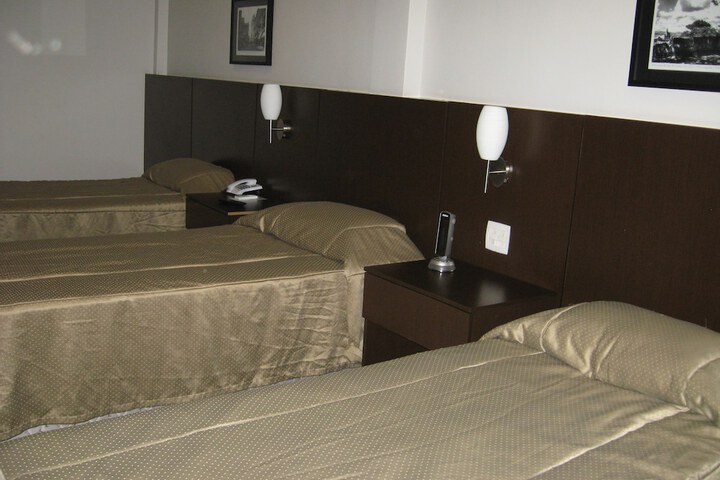 Room 11 of 31