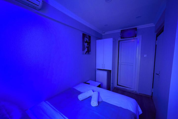 Room 58 of 121