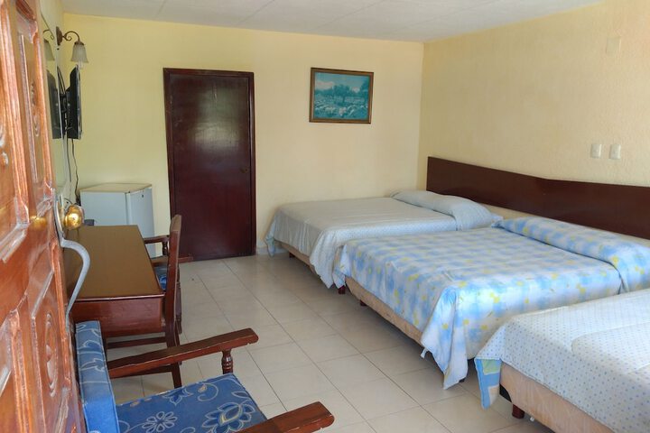 Room 7 of 14