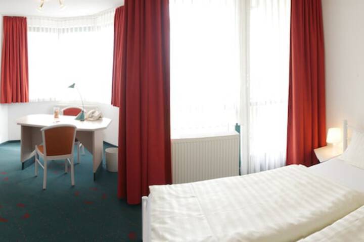 Room 6 of 57