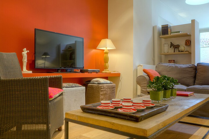 Room 15 of 28