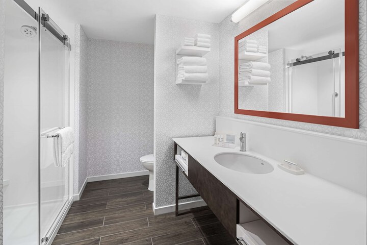 Bathroom shower