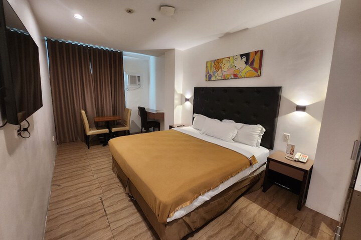 Room 12 of 43