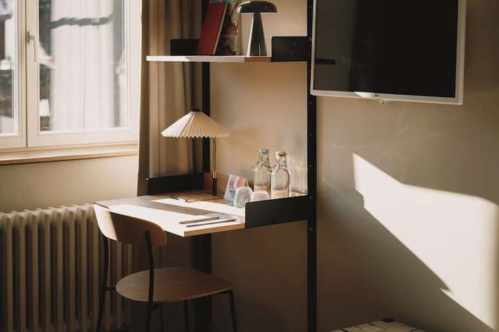 Room 15 of 36