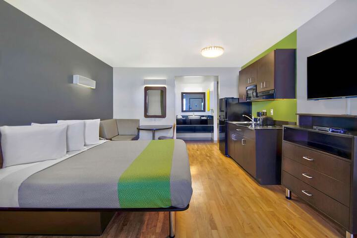 1 King Bed Kitchen (9 of 13)