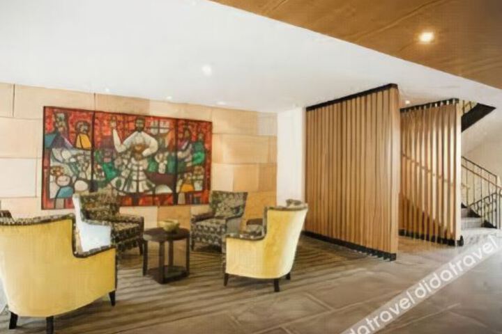 Hotel Interior 10 of 52