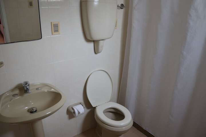 Room 35 of 47