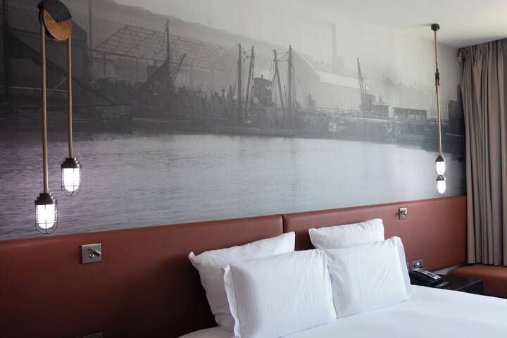 Room 9 of 89