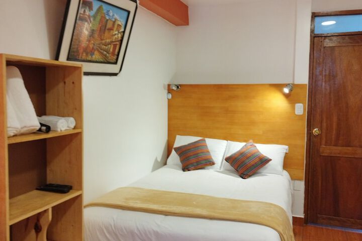 Room 5 of 28