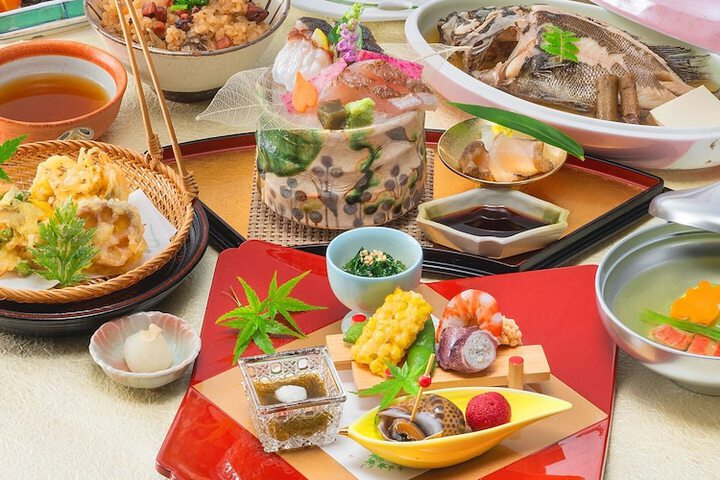 Dining Photos