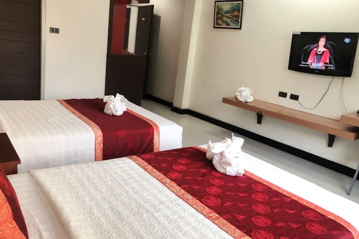 Room 9 of 30