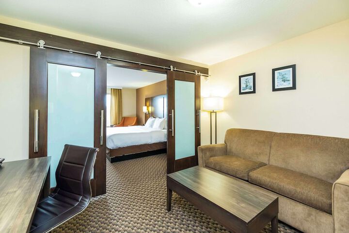 Room 25 of 54